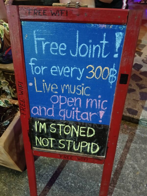 3R Bar Krabi Town Thailand : Free joint for every 300bath.